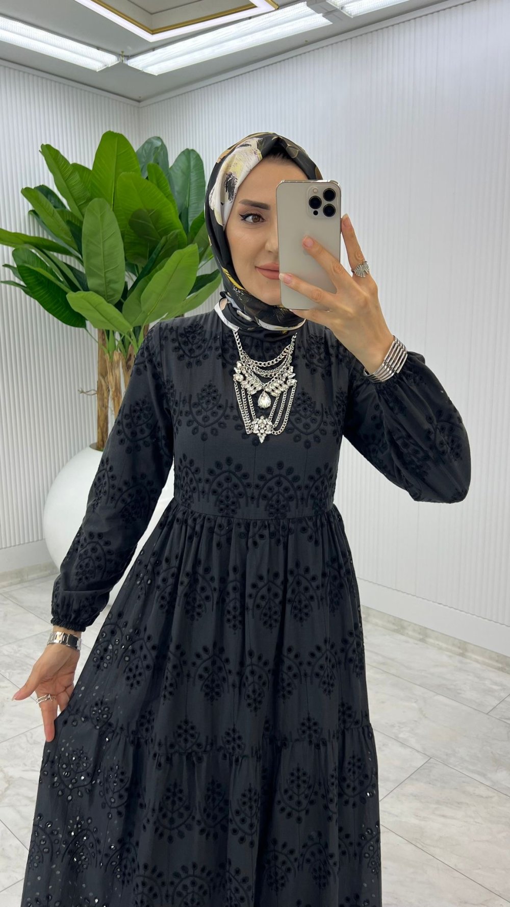 Siyah Jasmin Brode Elbise Tesettür Giyim — Siyah