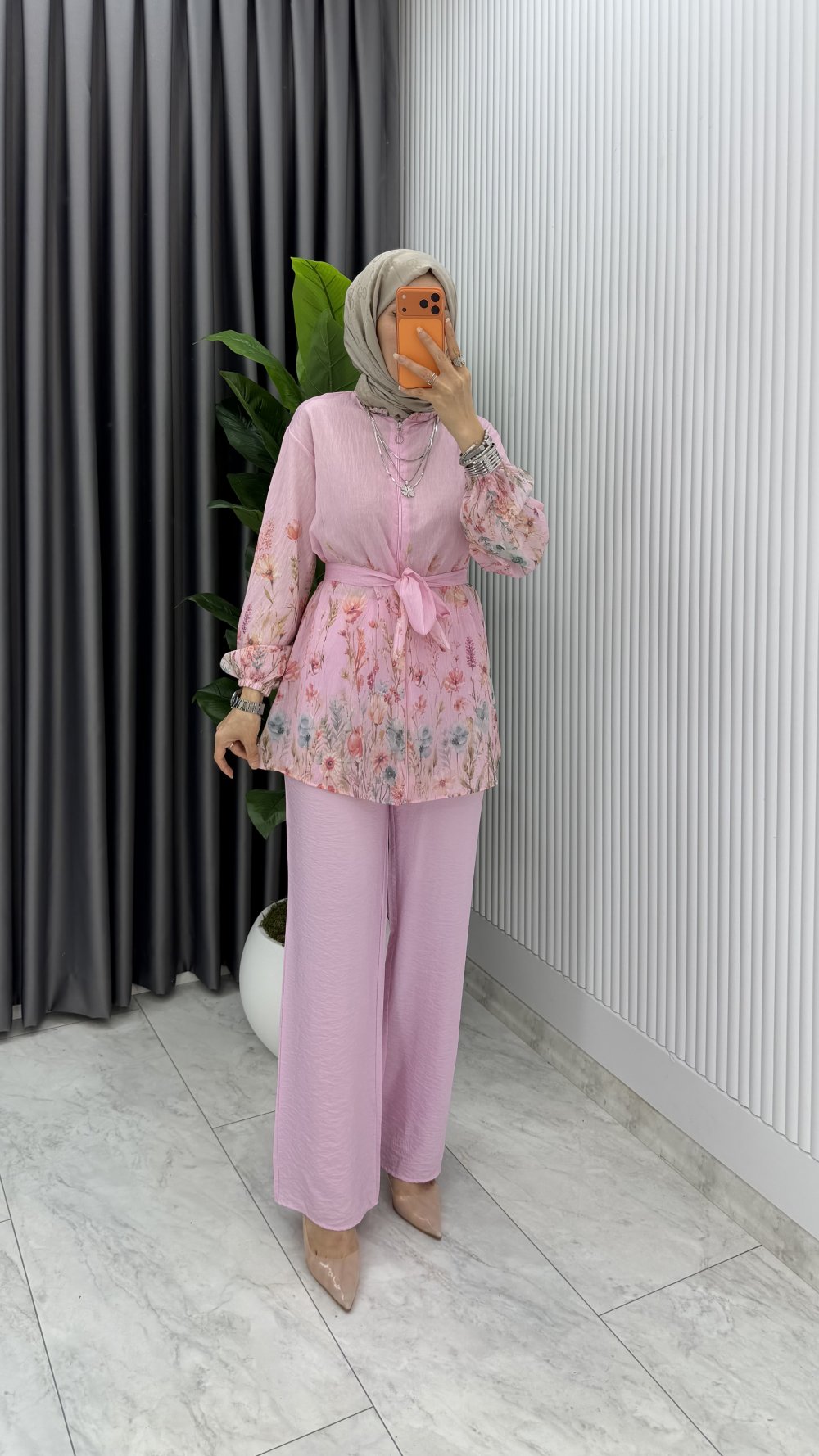 Pembe Çiçek Takım Kuşaklı Özel Seri Tam Boy Pantolon Tesettür Giyim — Pembe